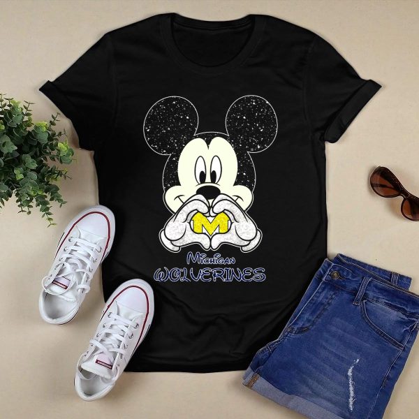 Mickey Mouse Heart Hands Michigan Wolverines M T Shirt Black 1