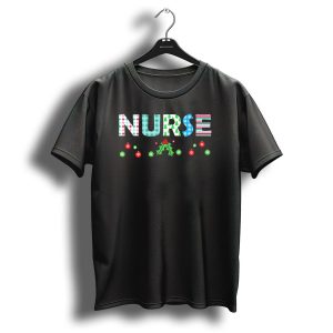 Nurse Christmas Holly Ornaments Snowflakes Holiday T-Shirt