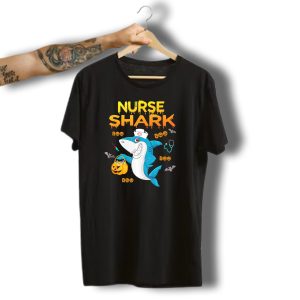 Nurse Shark Halloween Boo Pumpkin Bats Stethoscope T-Shirt