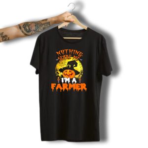Orange Halloween Jack O' Lantern Hat Spider Web Nothing Scares Me I'M A Farmer T-Shirt