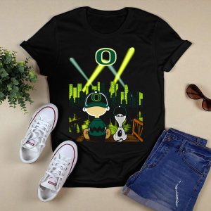 Oregon Ducks City Skyline Night Scene With O Logo And Lights T-Shirt