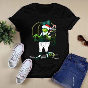 Oregon Ducks Grinch Santa With Candy Cane And Football T-Shirt