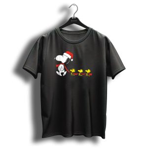 Peanuts Christmas Snoopy Santa Hat Woodstock Friends Holiday Parade T Shirt