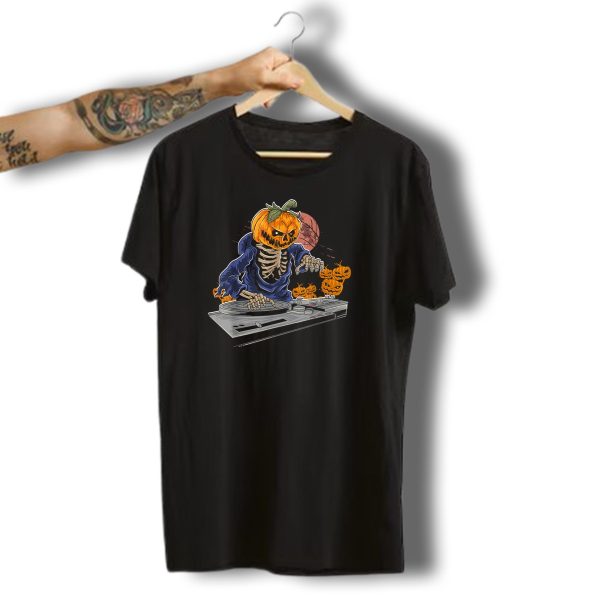 Pumpkin Head Skeleton Halloween Dj With Turntable And Glowing Jack O Lanterns T Shirt t shirt 1