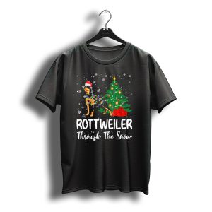 Rottweiler Through The Snow Santa Hat Christmas Tree Snowflakes T-Shirt
