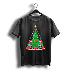 Santa Maine Coon Cats With Christmas Tree And Holiday Gifts T-Shirt