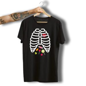 Skeleton Rib Cage Heart Candy Cute Graphic Halloween Ribcage Sweets T-Shirt