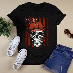 Skull With Oklahoma Sooners Ou Cap On Distressed Red And Black Flag Background T-Shirt