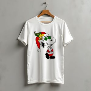 Snoopy And Woodstock Peanuts Merry Christmas Santa Hat And Sunglasses T-Shirt