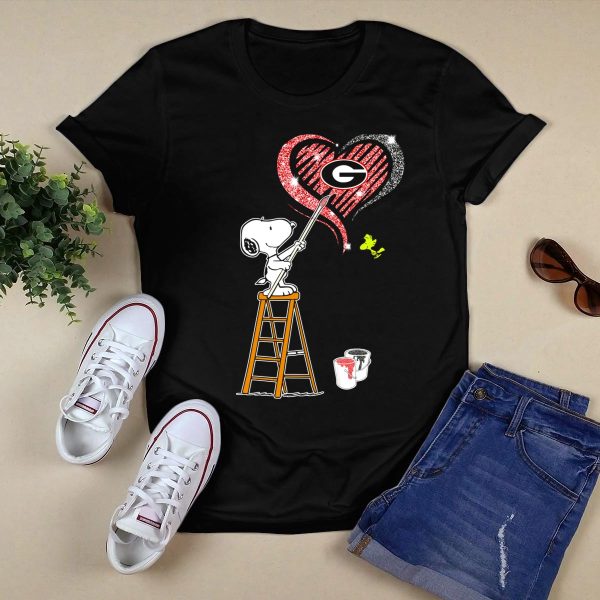Snoopy Painting Georgia Bulldogs Heart With Woodstock On Ladder T Shirt 1