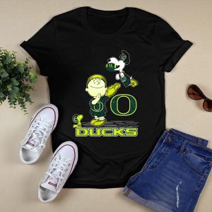 Snoopy And Woodstock Celebrate Oregon Ducks Football With Charlie Brown T-Shirt