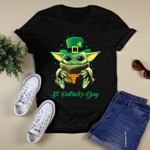 Texas Longhorns Baby Yoda St Patricks Day T-Shirt