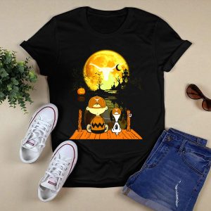 Texas Longhorns Halloween Charlie Brown Snoopy Full Moon Haunted Scene T-Shirt