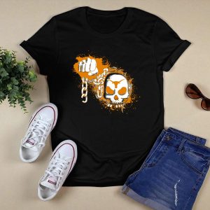 Texas Longhorns Skull And Chains Artwork T-Shirt