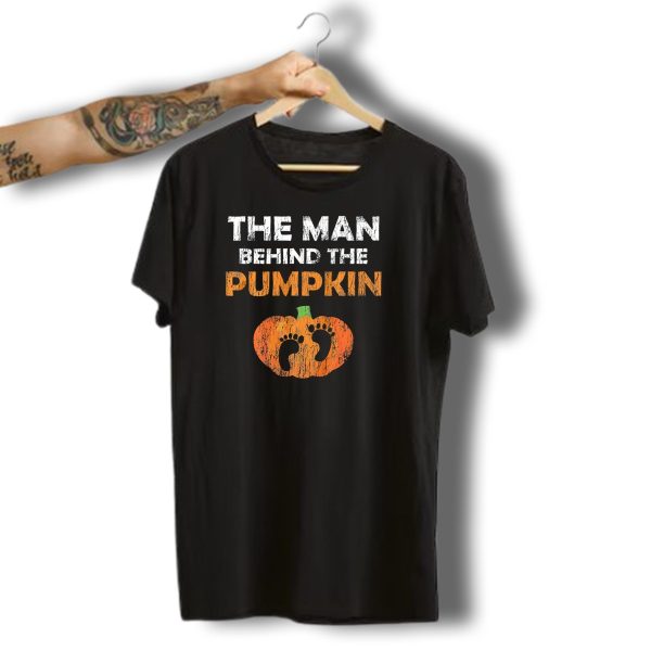The Man Behind The Pumpkin Halloween Pregnancy Expect T Shirt t shirt 1