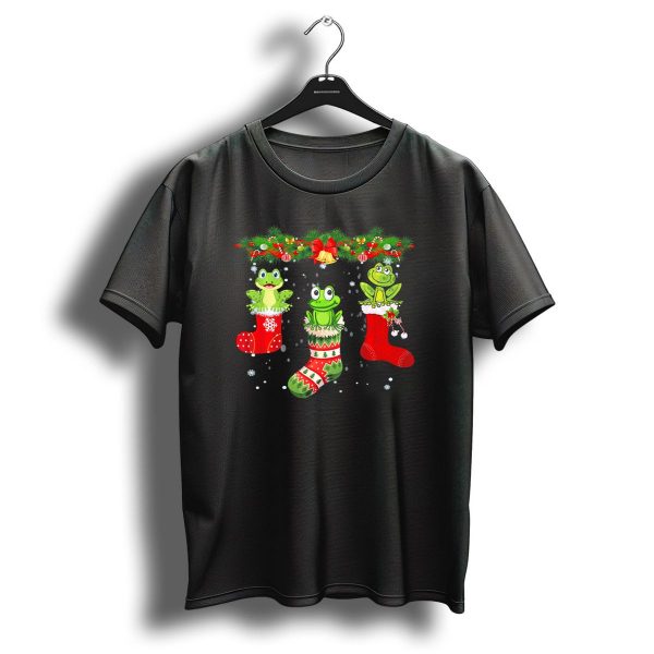 Three Frogs In Christmas Stockings Under Festive Garland With Santa Hat T Shirt 1 t shirt 1