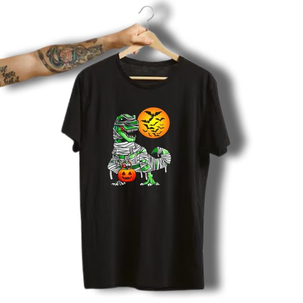 Tyrannosaurus Rex Dinosaur Mummy With Pumpkin And Bats Halloween Boy T Shirt t shirt 1