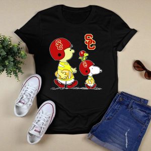 Usc Trojans Snoopy Football Woodstock Peanuts Characters T-Shirt