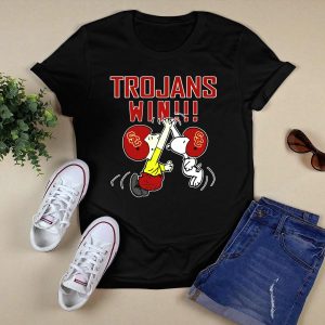 Usc Trojans Win Peanuts Snoopy And Charlie Brown Football Celebration T-Shirt