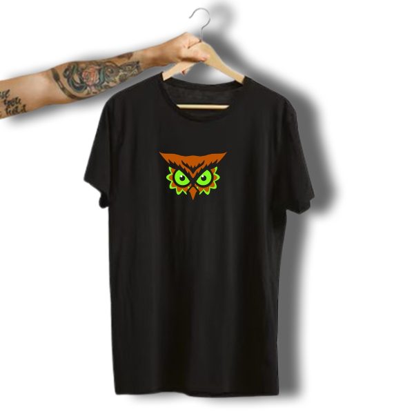 Vintage Style Halloween Owl Icon With Green Eyes T Shirt 1 t shirt 1