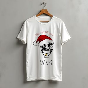 War Yes It'S Christmas Santa Grinning Face T-Shirt